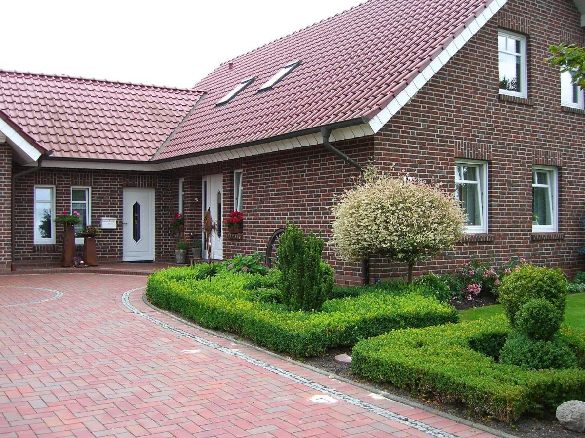 Ferienwohnung Rossis Nüst, 31516 Uplengen Exterior foto